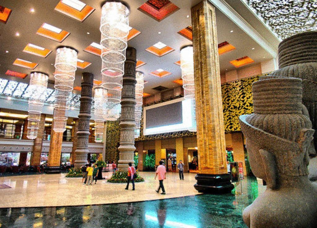 Nagaworld Hotel & Entertainment Complex Phnom Penh Exterior foto