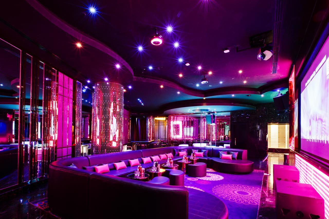 Nagaworld Hotel & Entertainment Complex Phnom Penh Exterior foto