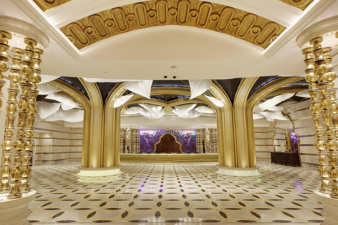 Nagaworld Hotel & Entertainment Complex Phnom Penh Exterior foto